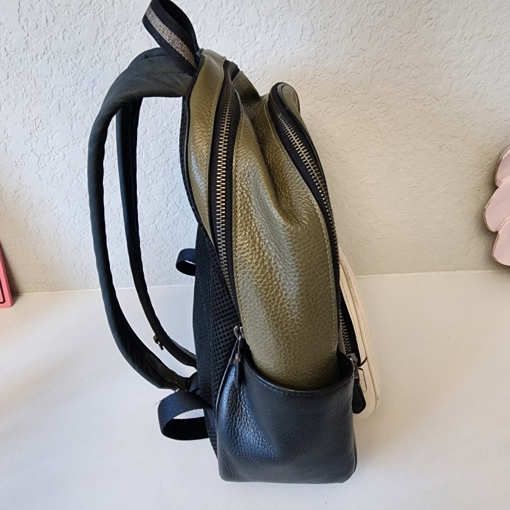 Coach Olive Green and White Women's or mens  Backpack with wallet - Picture 4 of 14